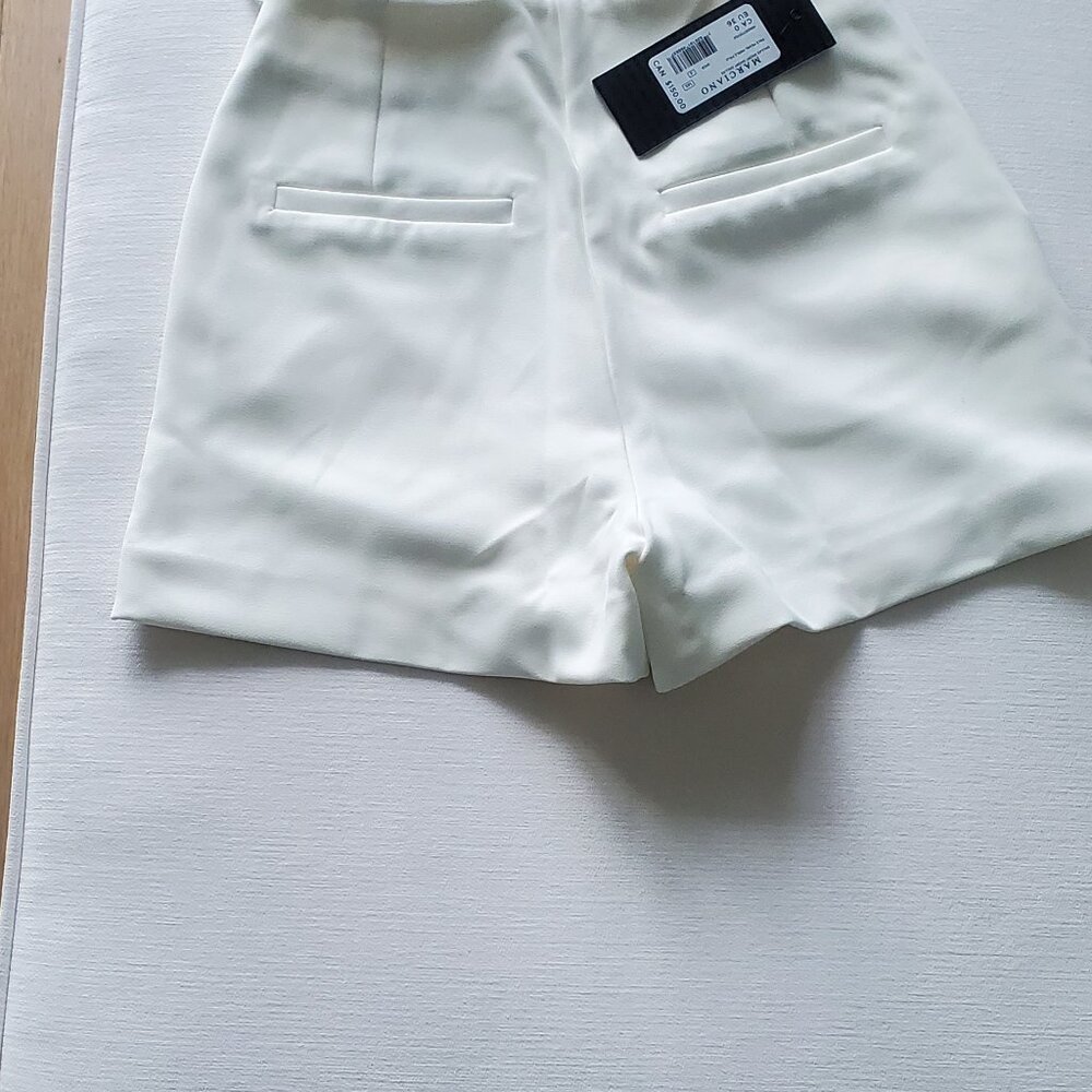 LUXE Marciano Dallas Dress Shorts Cream Brand NEW! NWT - Picture 11 of 13